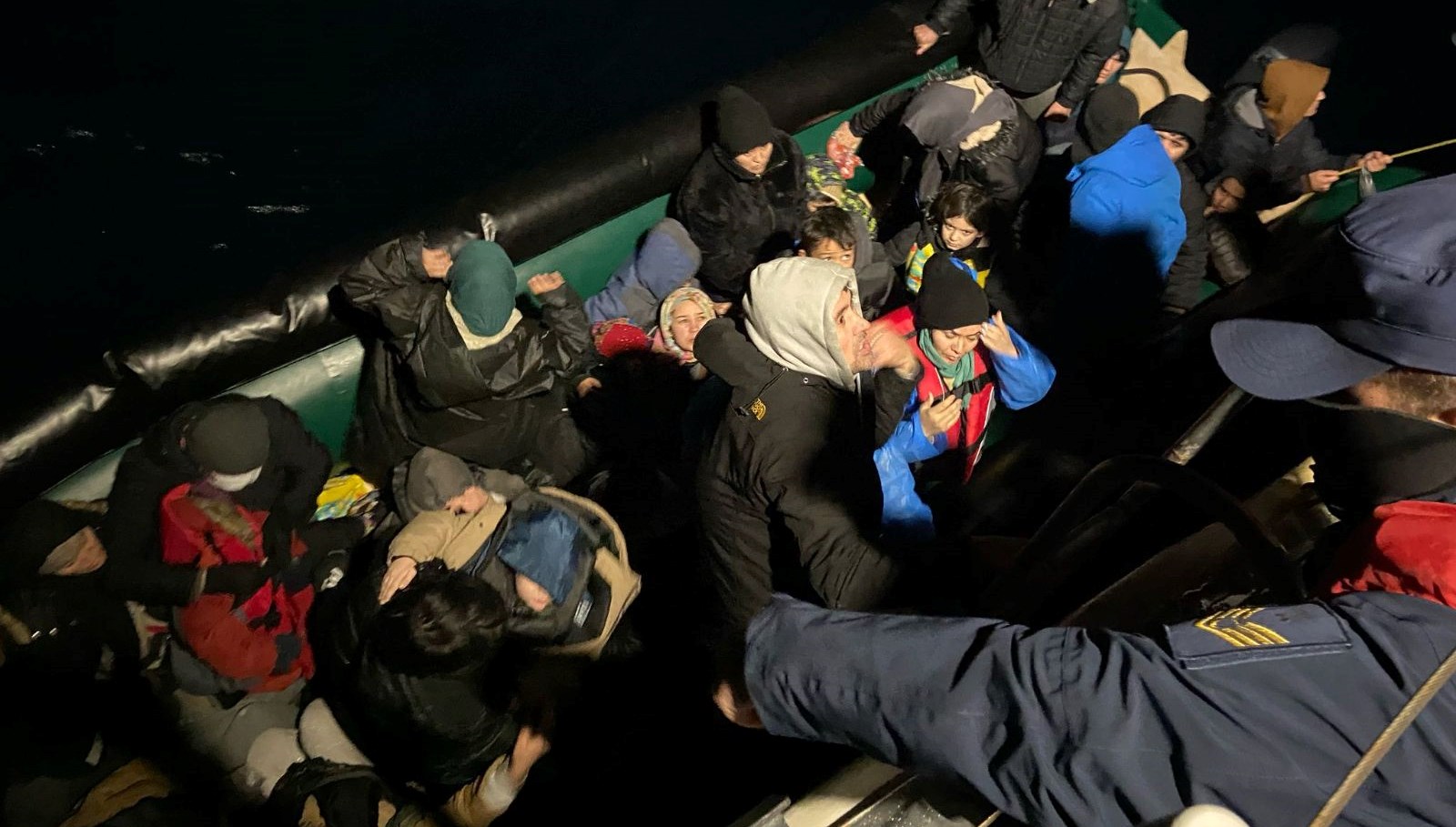 Çanakkale’de 27 kaçak göçmen yakalandı