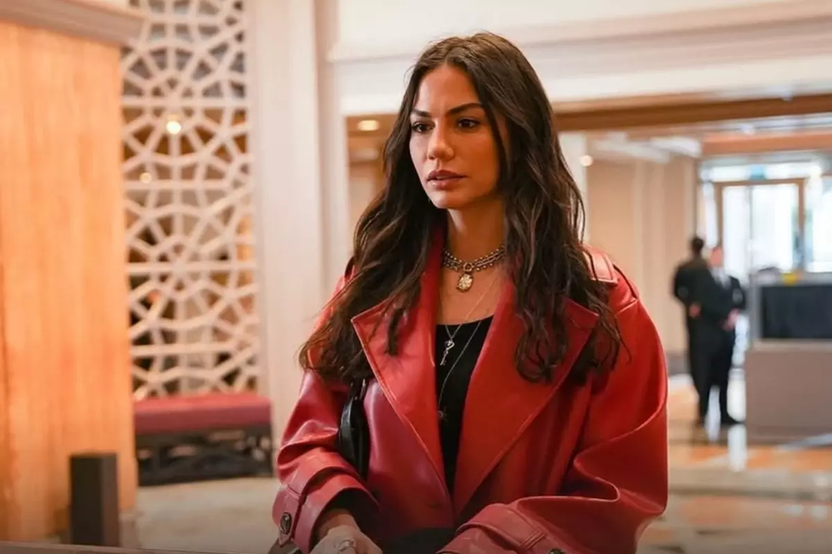 Kanal D’nin Yeni Dizisi ‘Eşref Rüya’ Gündem Oldu! Demet Özdemir’in Bölüm Başı Ücreti Şaşırttı