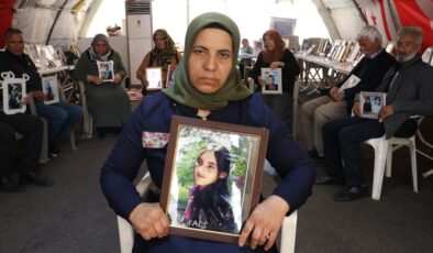 Diyarbakır’da evlat nöbetinde 11’inci bayrama giriliyor