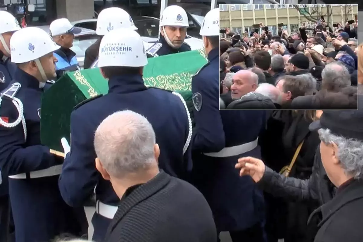 Edip Akbayram Son Yolculuğuna Uğurlandı: Cenazede İzdiham ve Saygısızlık Tepki Çekti