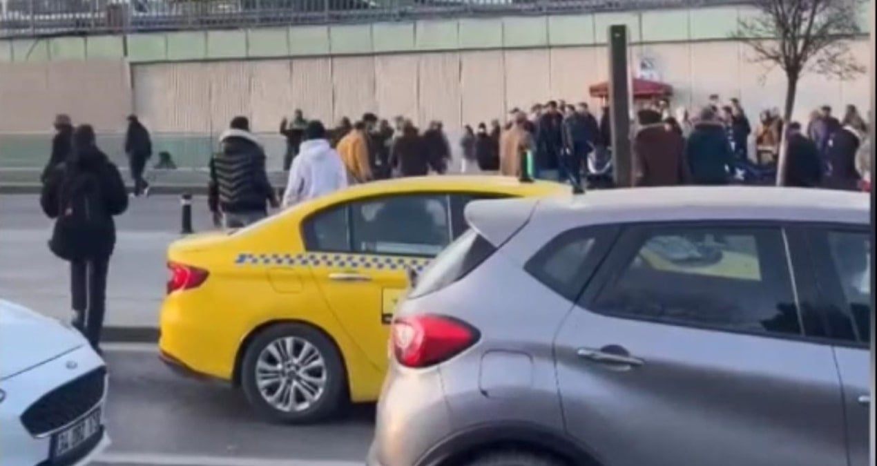 İftar sırasında tekme tokat kavga: Oruçlarını açmadan biber gazı yediler