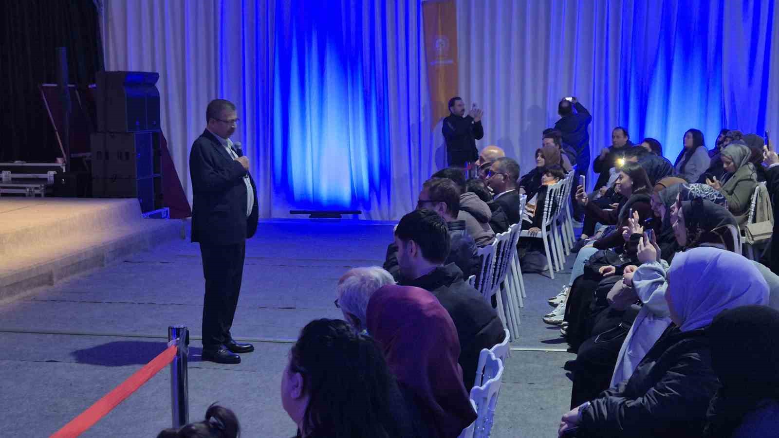 Hayati İnanç: “Oruç, İnsanları Gerçekten Mutlu Ediyor”