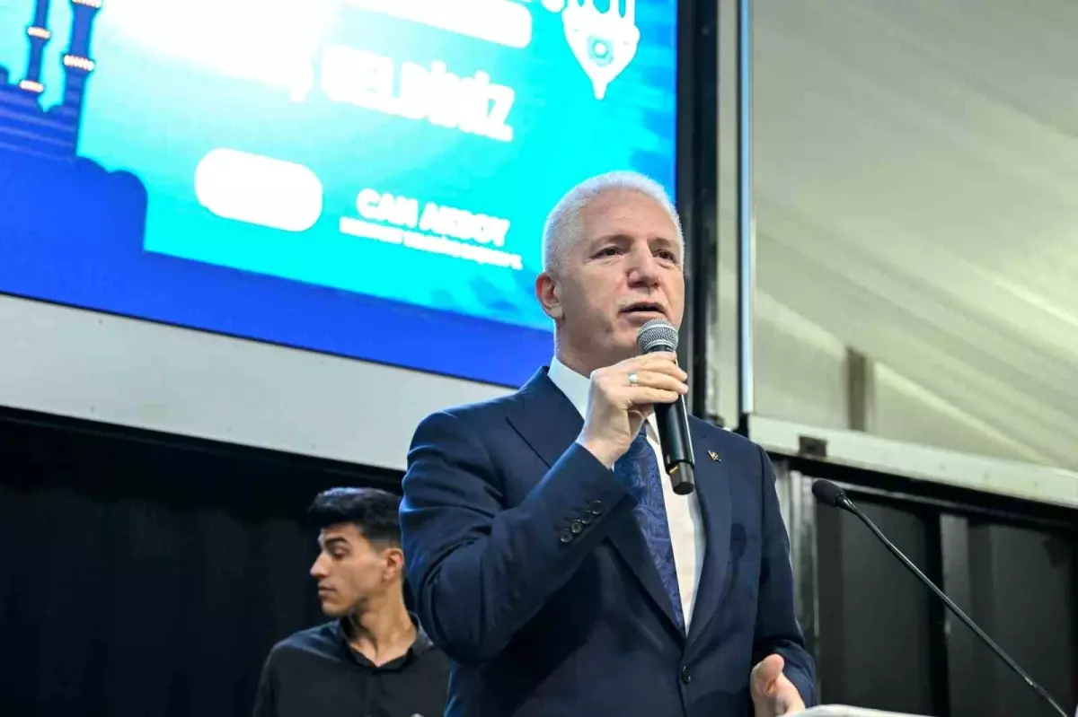 İstanbul Valisi Davut Gül, Esenyurt’ta İftar Programına Katıldı