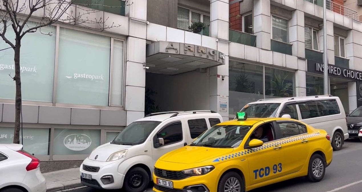İstanbul’un göbeğinde silahlı saldırı: 1 ağır yaralı