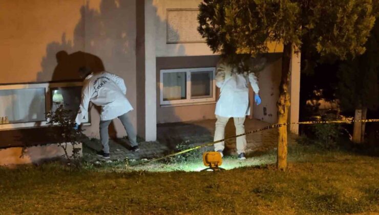 Genç Kız Balkondan Düşerek Ağır Yaralandı