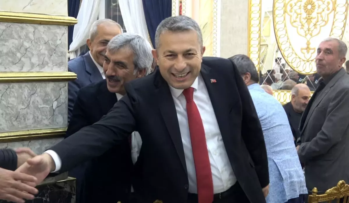 Kilis Valisi Tahir Şahin Muhtarlarla İftar Programında Bir Araya Geldi