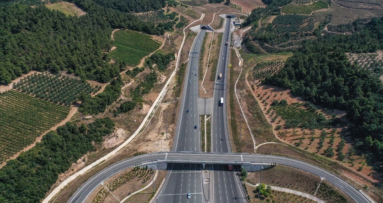 KÖİ otoyollarında büyük gelir kaybı: 800 bin araç ücret ödemeden geçti!
