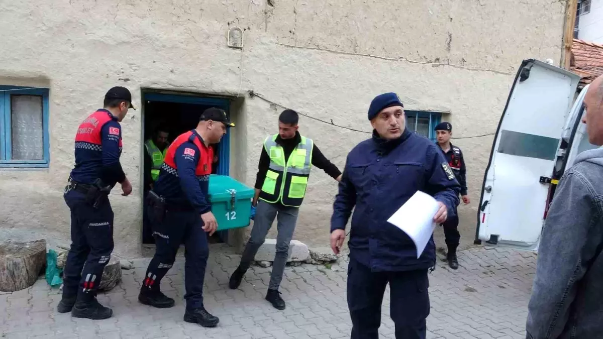 Kütahya’da Cinayet: Eşini ve Adamı Vurdu