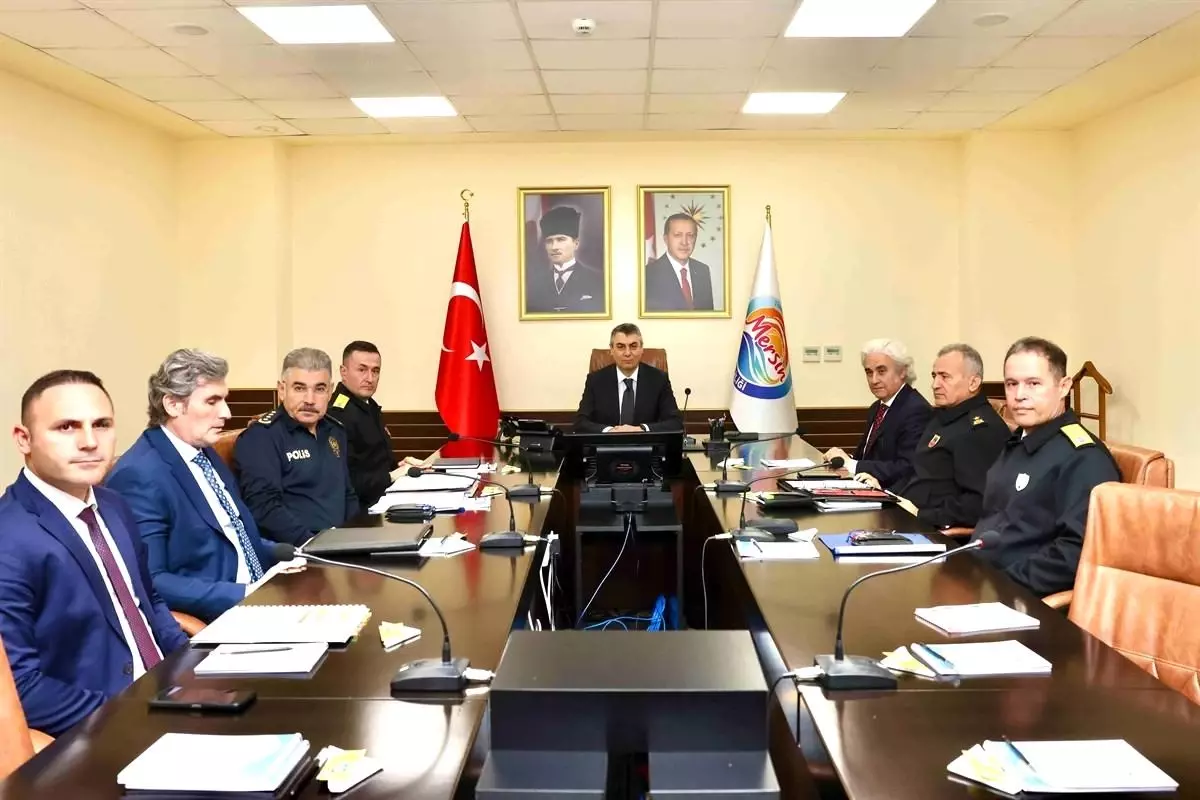 Mersin’de 835 Aranan Kişi Yakalandı