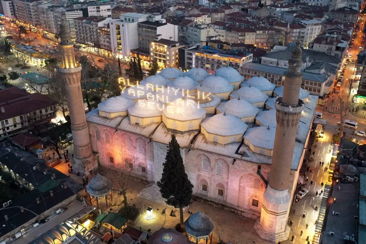 Ramazan ve Oruç Tartışmaları: Namaz Kılmayanlar Oruç Tutmalı mı?