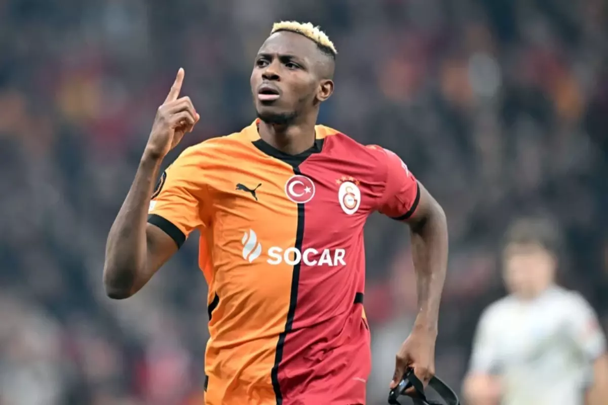 Victor Osimhen Galatasaray’da Kalmak İçin Dünyaları İstiyor!