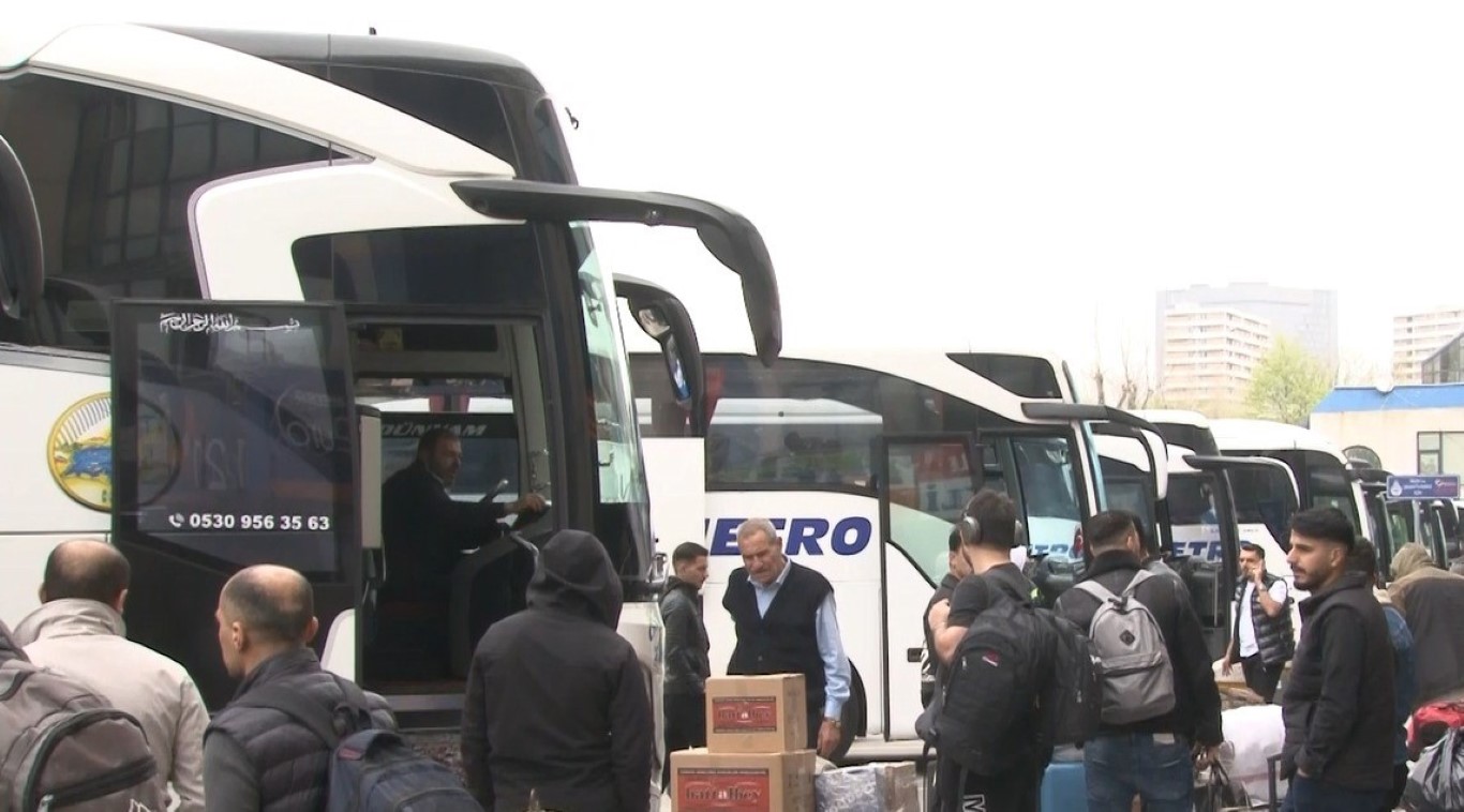 Büyük İstanbul Otogarı’nda Bayram Yoğunluğu Başladı