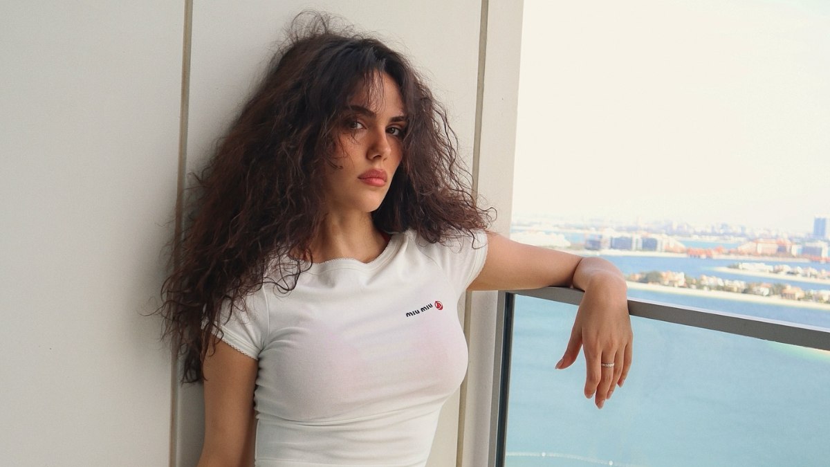 Özgü Kaya’dan “Kekimi de Yaparım Kasımı da”