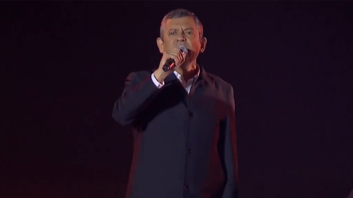 Özgür Özel, Ekrem İmamoğlu’na destek mitinginde konuştu