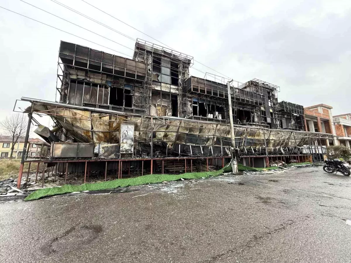 Sakarya’da Çocuk Oyun Alanında Yangın: 20 Milyon Liralık Zarar