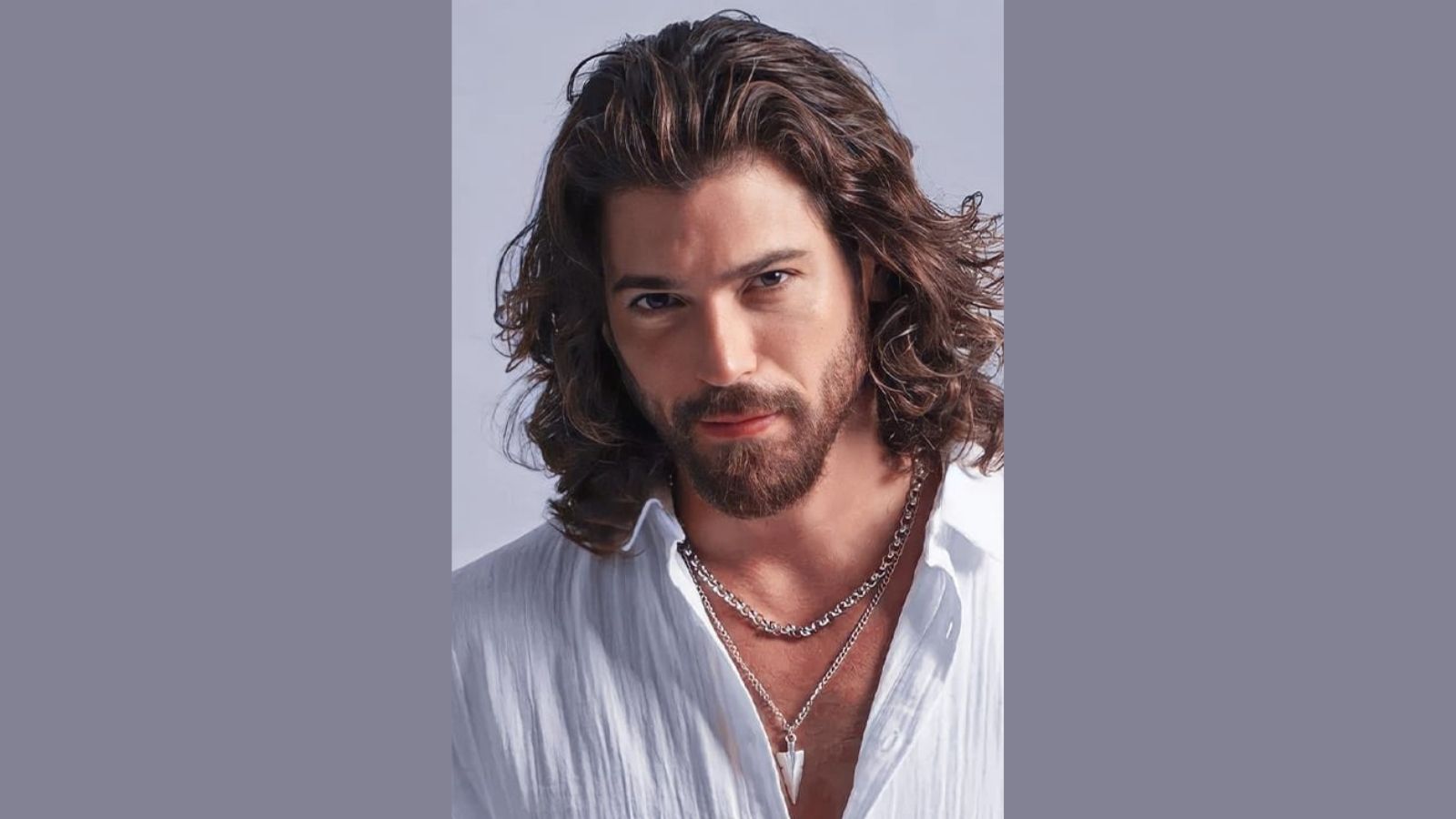 Şok Aşk İddiası: İtalya’da Yaşayan Can Yaman, Gözde Gürkan’la İstanbul’da El Ele Yakalandı!