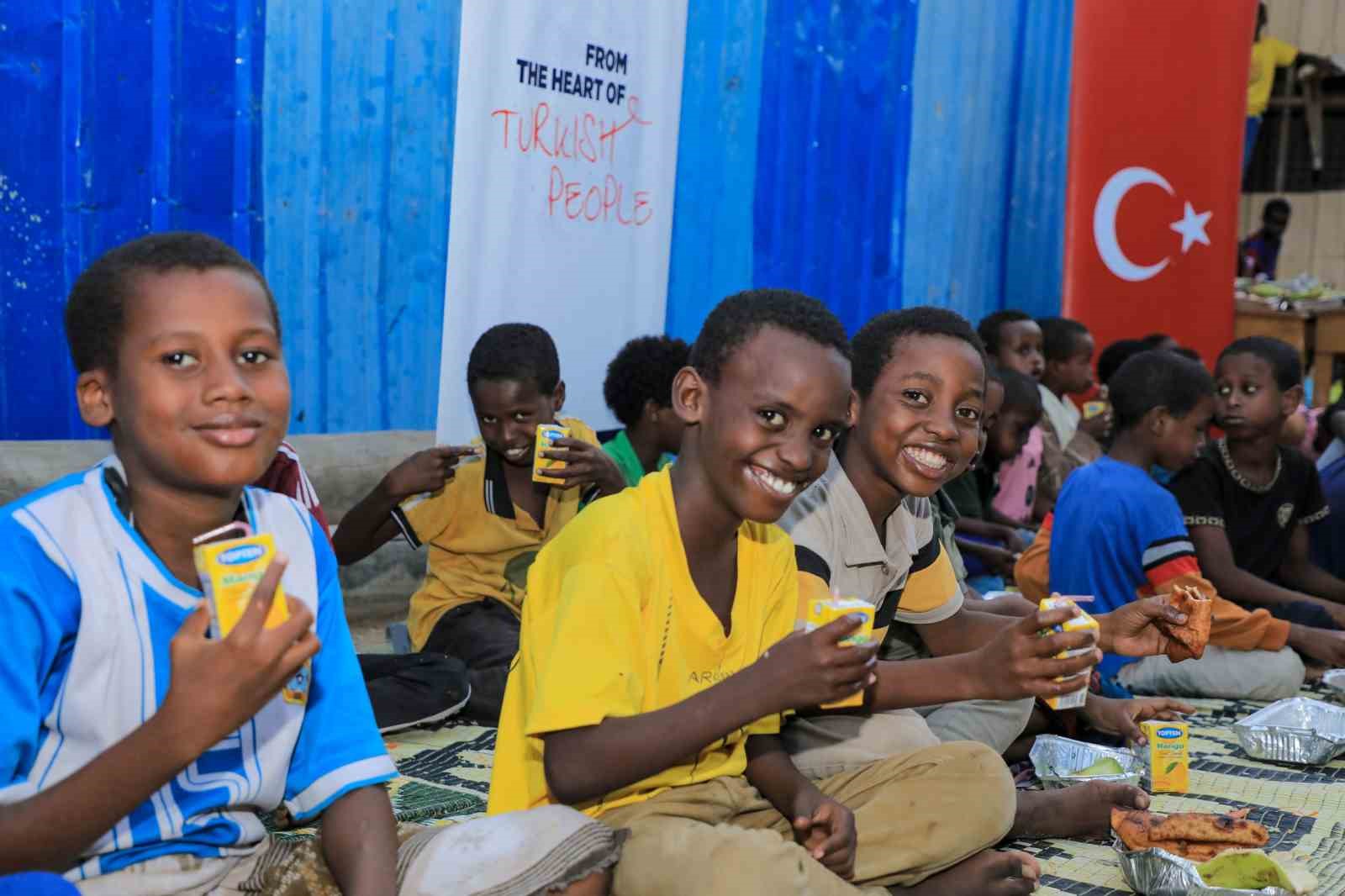 TİKA, Ramazan’ın Bereketini Somali’deki Yetimlerle Paylaşıyor