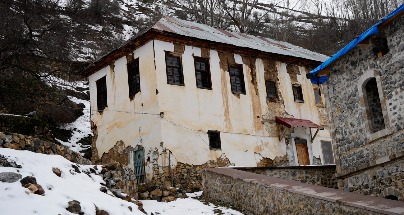 Gümüşhane’nin Tarihi Süleymaniye Mahallesi Çözüm Bekliyor