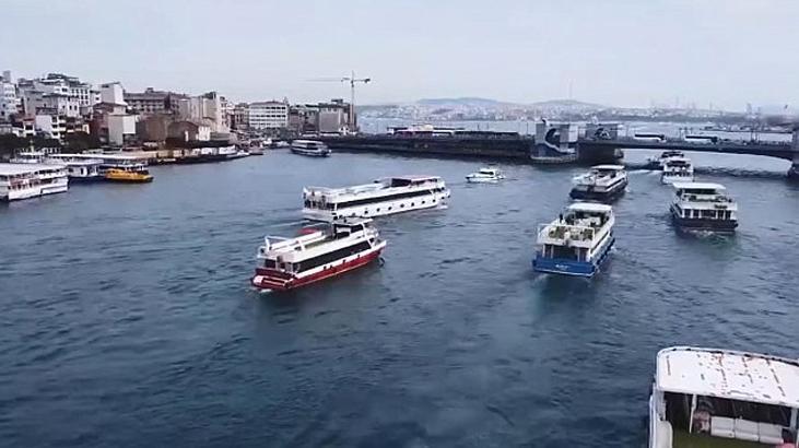 Tekne işletmecileri boğazda İBB’yi protesto etti