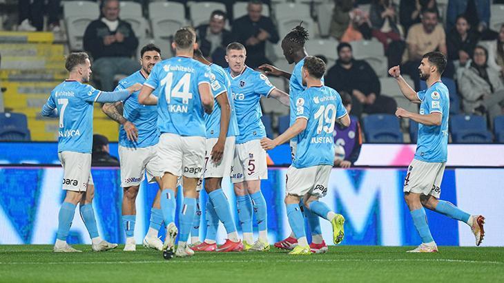 Trabzonspor, Fatih Tekke Yönetiminde İlk Galibiyetini Aldı: 3-0