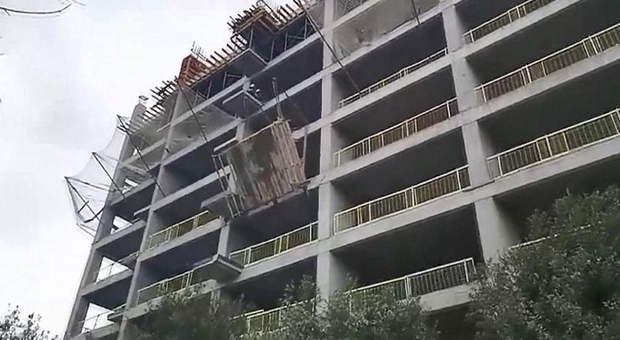 Ümraniye’de feci olay! İnşaat iskelesi çöktü: 2 işçi ağır yaralandı