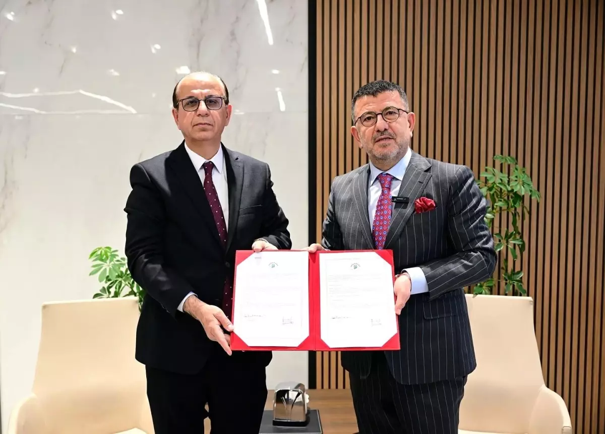 Veli Ağbaba’dan Yeşilyurt’ta Taziye Evi Projesine Destek