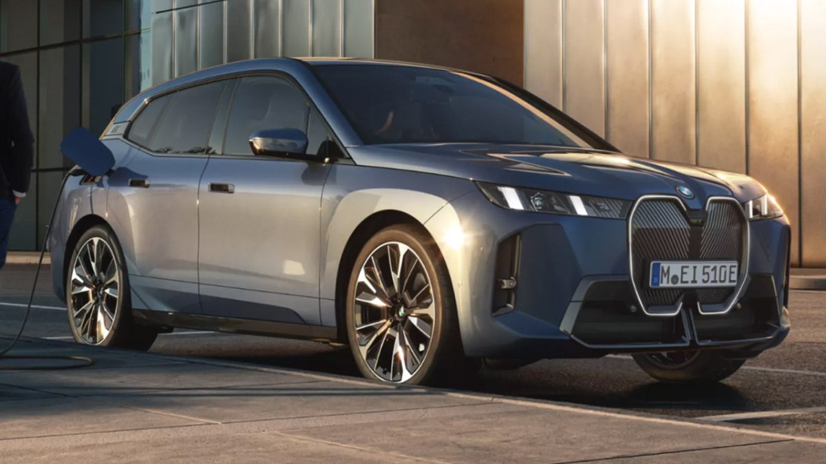 Yenilenen BMW iX Türkiye’de satışta: İşte fiyatı ve özellikleri