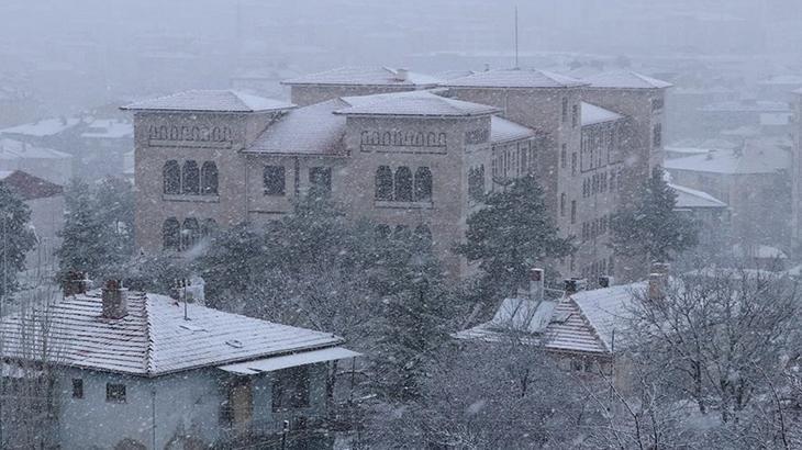 Yozgat’ta eğitime kar engeli! 12 ilçede okullar tatil edildi