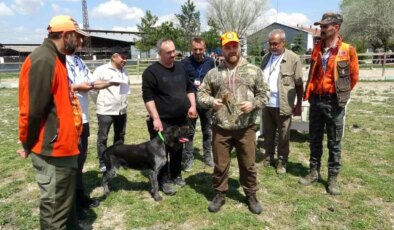 1. Geleneksel Fermalı Av Köpekleri Mera Yarışması Büyük İlgi Gördü