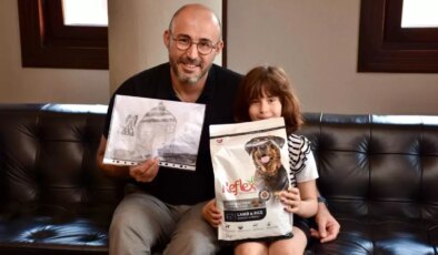 8 Yaşındaki Nisa’dan Hayvanseverlik Dersi