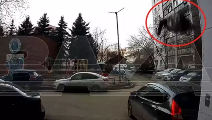 80 yaşındaki kadın, pencere temizlerken 6. kattan araçların üzerine düştü