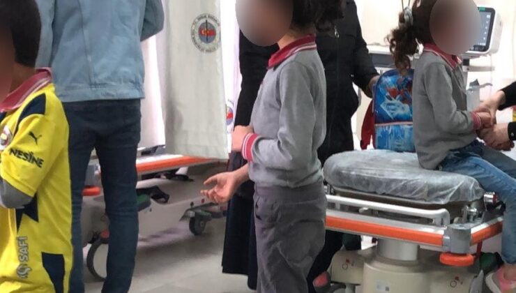 Öğrenciler Zehirlenme Şüphesiyle Hastaneye Kaldırıldı