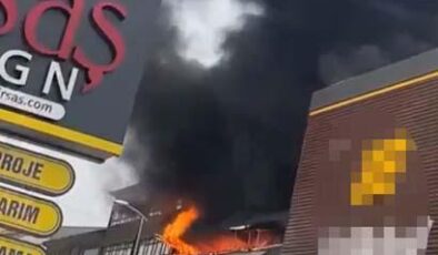 Başkentte 2 katlı mobilya dükkanında yangın!