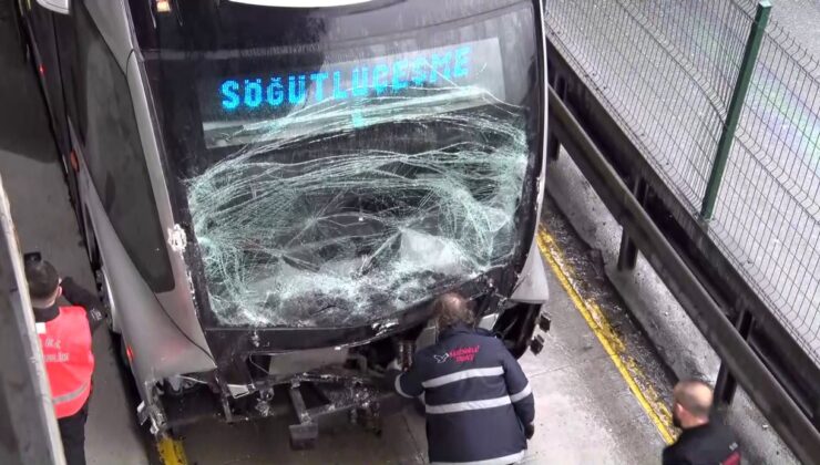 Metrobüs Kazasında 21 Kişi Yaralandı