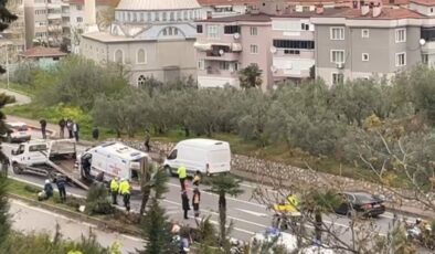 Bursa’da Ambulans Devrildi, Yaralılara İlk Müdahale Çevredekilerden Geldi