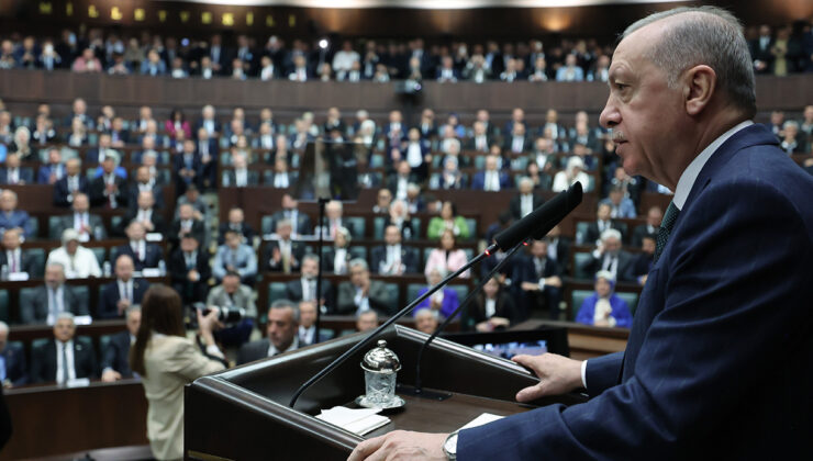 “Küresel Sistem Çatırdıyor, Şiddetli Bir Kasırga Geliyor”