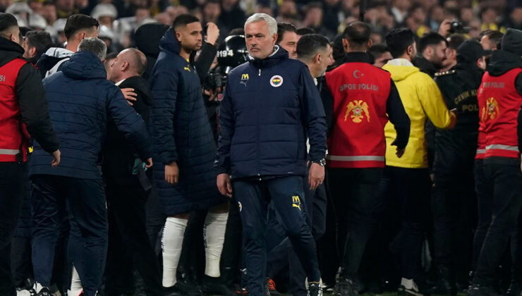 Ziraat Türkiye Kupası’nda Fenerbahçe’ye Ceza Yağdı!