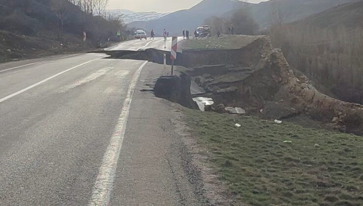 Gümüşhane-Erzincan Karayolunda Heyelan: Faciadan Dönüldü