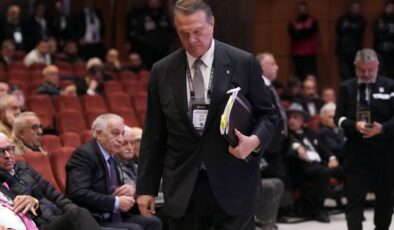 Beşiktaş Divan Kurulu’nda Kavga Çıktı