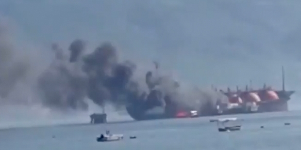 İzmit Körfezi’nde 228 Metrelik Tankerde Yangın Paniği