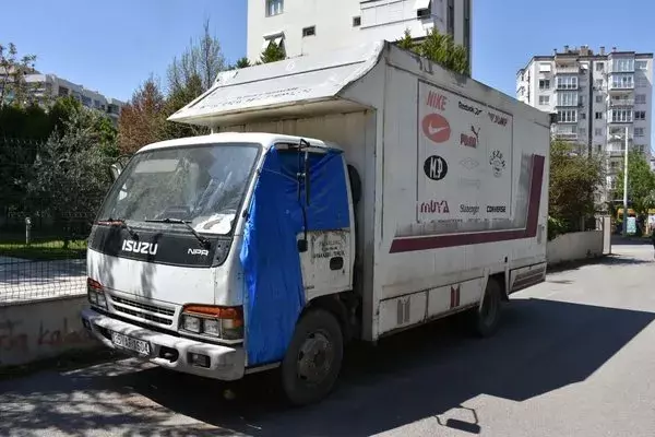 Kamyonetteki Yasak Aşk1