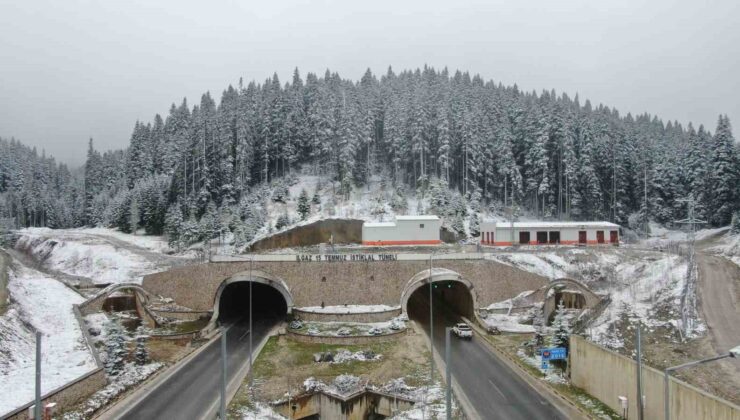 Kastamonu’da Kar Yağışı, Ilgaz Dağı’nı Beyaz Örtüyle Kapladı