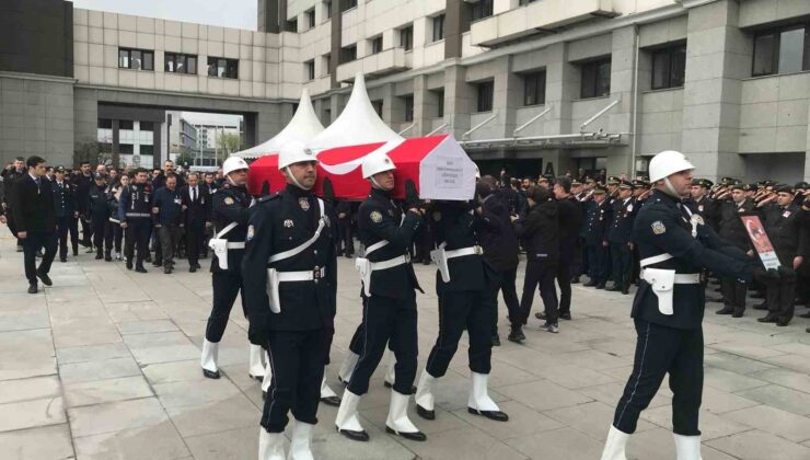Şehit Bekçi Uğur Gölçek İçin İstanbul Emniyet Müdürlüğü’nde Tören Düzenlendi