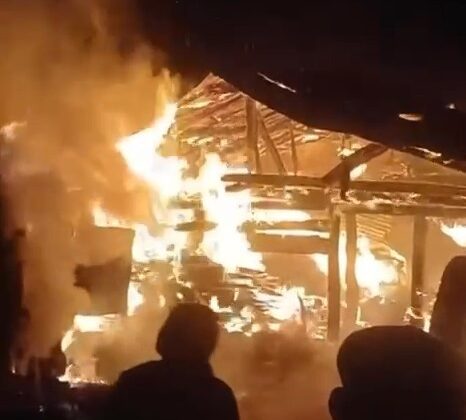 Yakılan Ateş Samanlıkta Yangına Neden Oldu