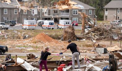 ABD’de kasırga felaketi: 7 ölü
