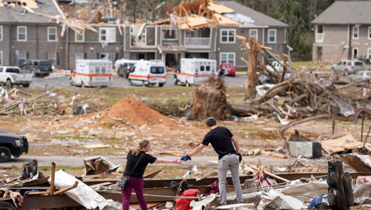 ABD’de kasırga felaketi: 7 ölü