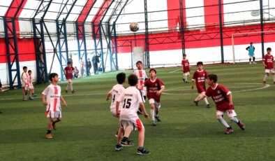 Ağrı’da Futbol Turnuvası Heyecanı