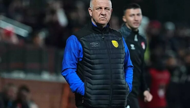 Ankaragücü Teknik Direktörü Mesut Bakkal, futbolculara sallayıp görevi bıraktı