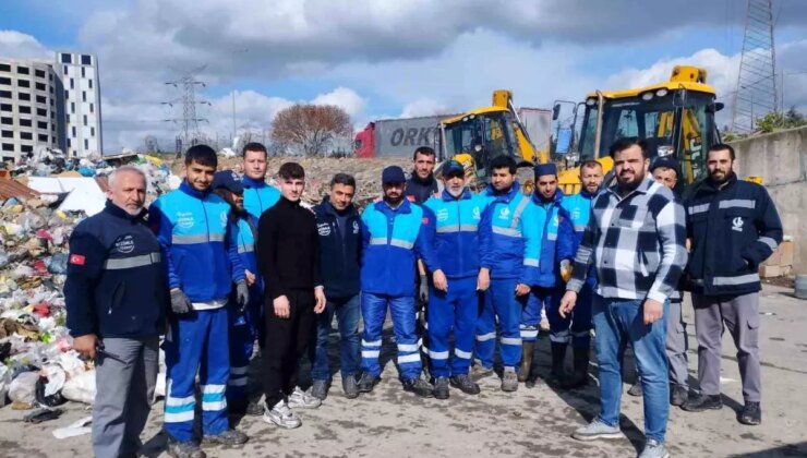 10 Ton Çöpün İçinden 100 Bin Lira Çıktı