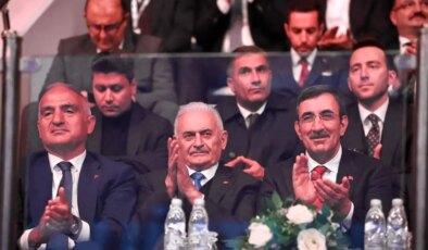 Bakan Ersoy: “Erzurum, geçmişle geleceği, Doğu ile Batı’yı birleştiren canlı bir köprüdür”